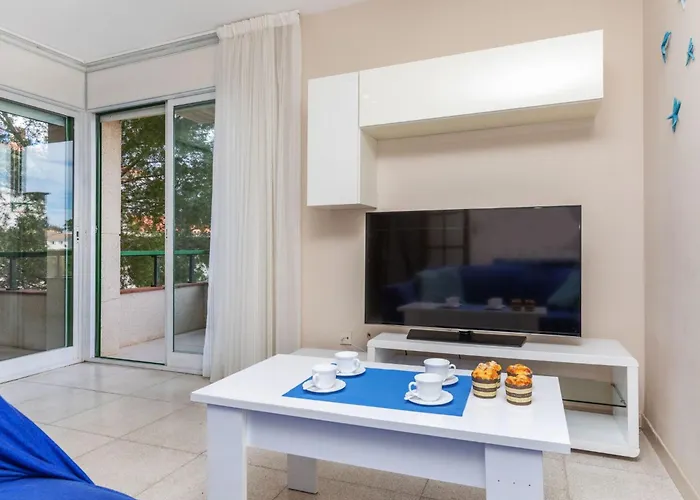 Mediterrani By Interhome * Llança